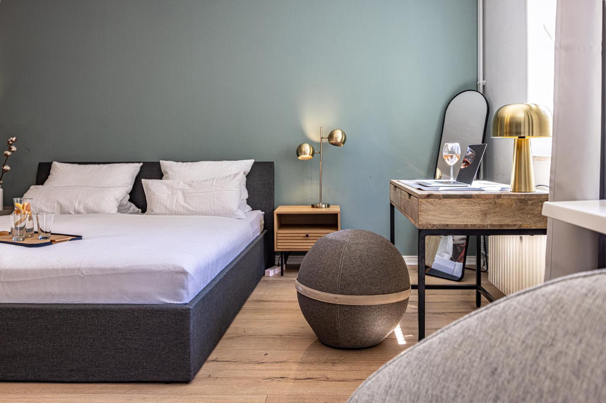 Have-A-Nice-Stay - Nahe Bahnhof Ahrensburg - 20 Minuten Nach Hamburg - Trotzdem Ruhig Gelegen - 6 Minuten Zu Fuss Ins Zentrum Ahrensburg - Modern Eingerichtet Eksteriør bilde